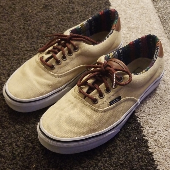 Vans - Picture 5 of 6